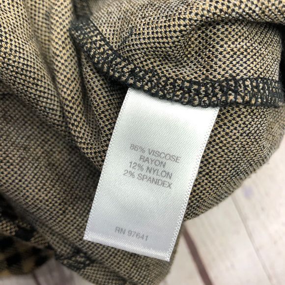 J Jill Women Ponte Full-Leg Cropped Pants Size Medium Viscose Blend B238 -25 - Picture 9 of 16